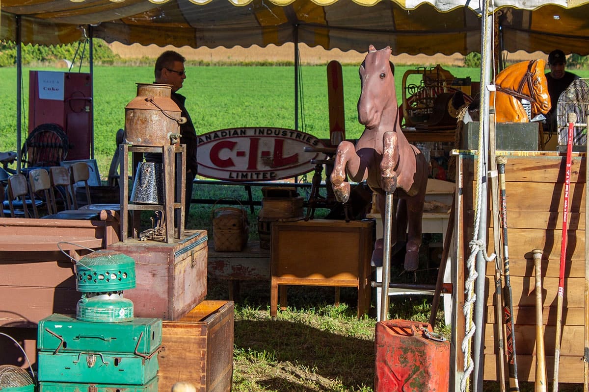 Gillander Auction Services at work