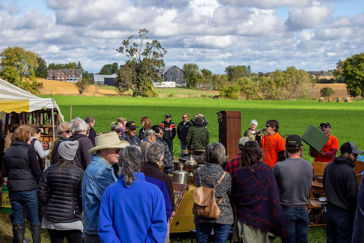 Gillander Auction Services at work